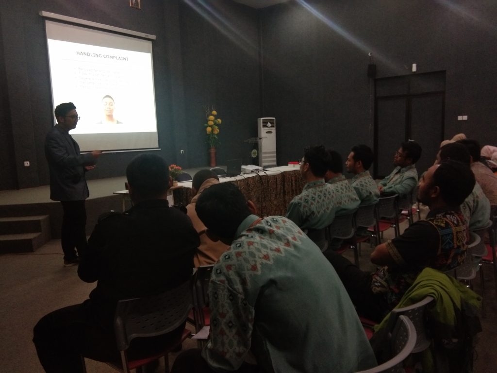 pelatihan service excellent bandung