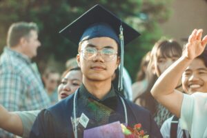 universitas bisnis di bandung